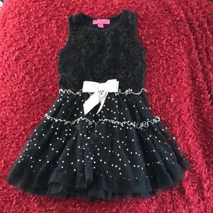 Girls 4T. BetsyJohnson dress.